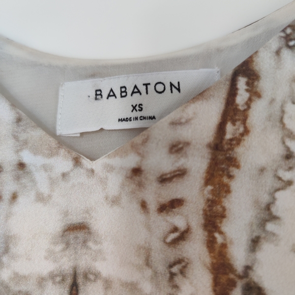 NEW Aritzia Babaton Everly camisole Giselle. Color: Rust. Size XS - Picture 7 of 7